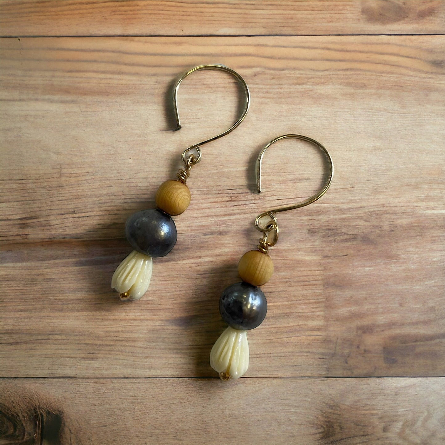 Pikake and Pearl Earrings