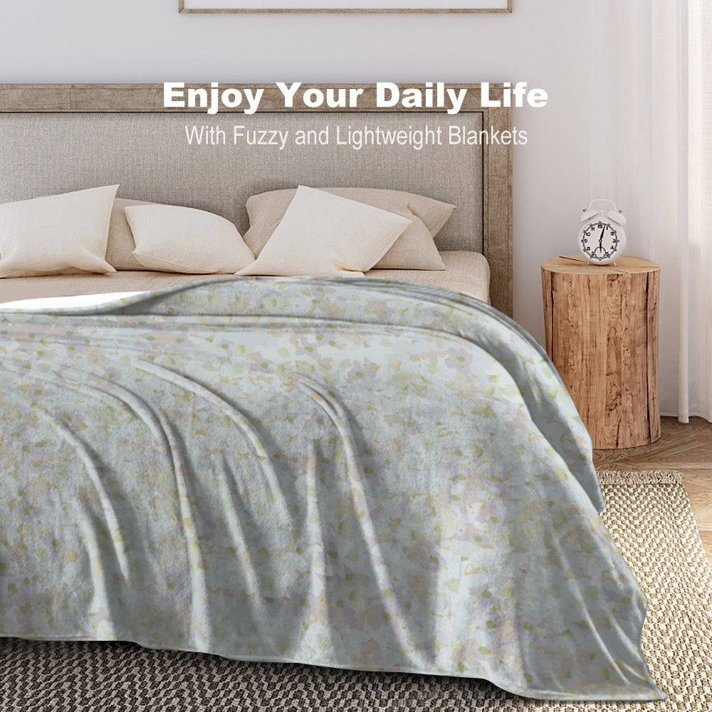 White ginger floral design blanket 60 inches by 80 inches